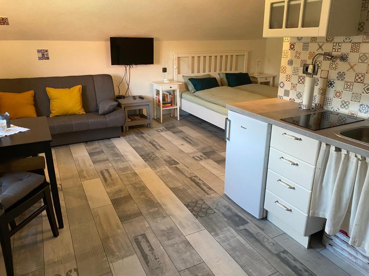 Apartma Obrh Smarjeske Toplice Exterior photo